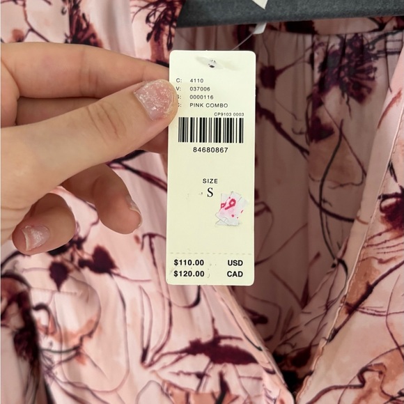 0089. $110 NWT Anthropologie Printed Bell Sleeve Blouse - Picture 5 of 10